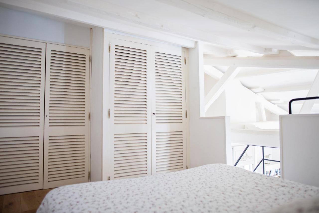 XVIII Century Gem With Magnificent Views Of The Harbour With A Private Garage Apartment Saint-Martin-de-Re ภายนอก รูปภาพ